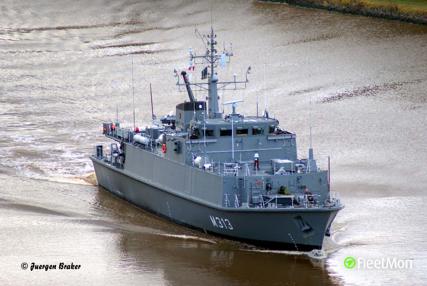 EML_ADMIRAL_COWAN_96727.940x1000.jpg