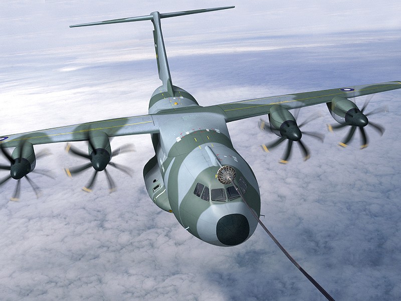 refuelling800.jpg