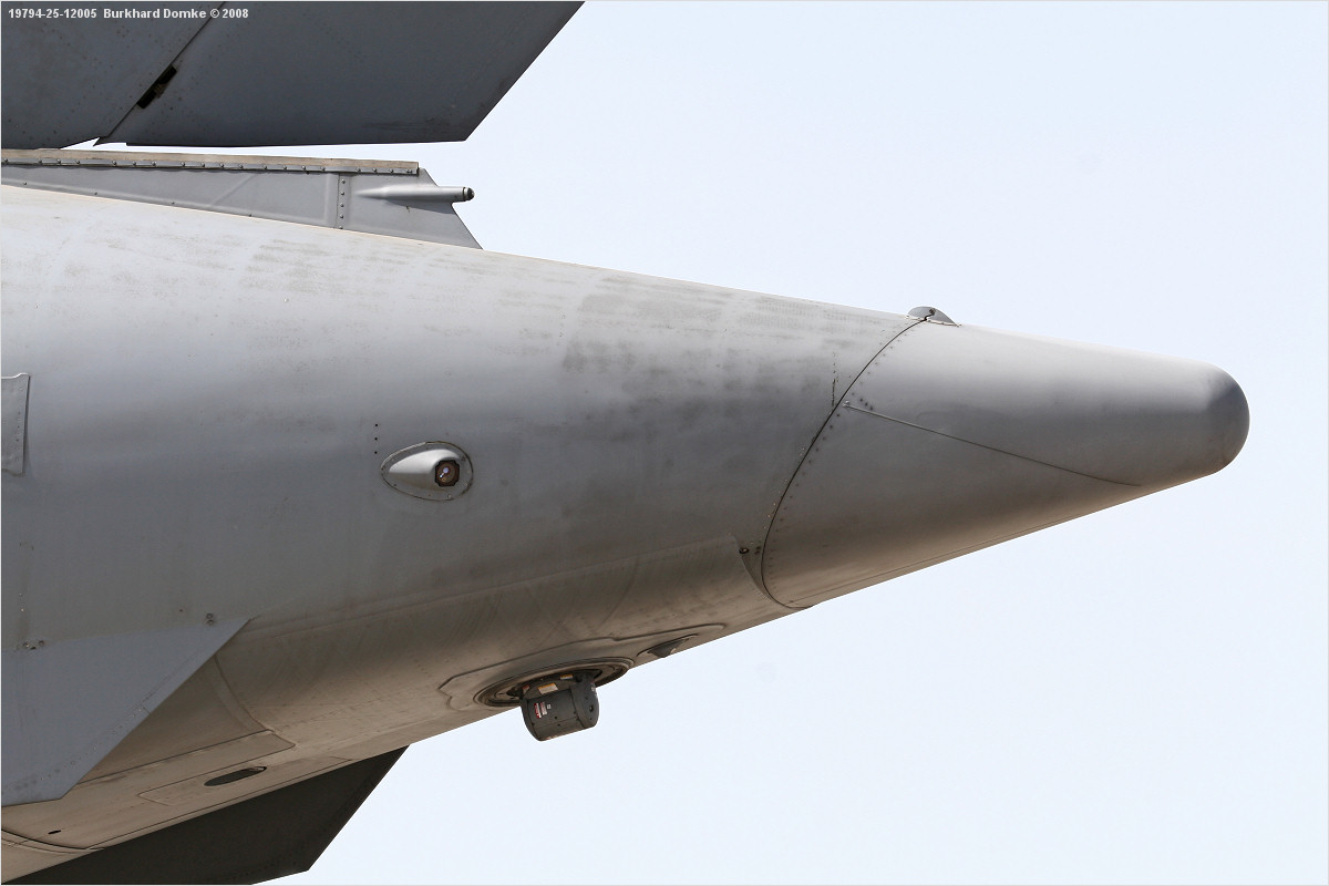 C-17A_96-0006_19794.jpg