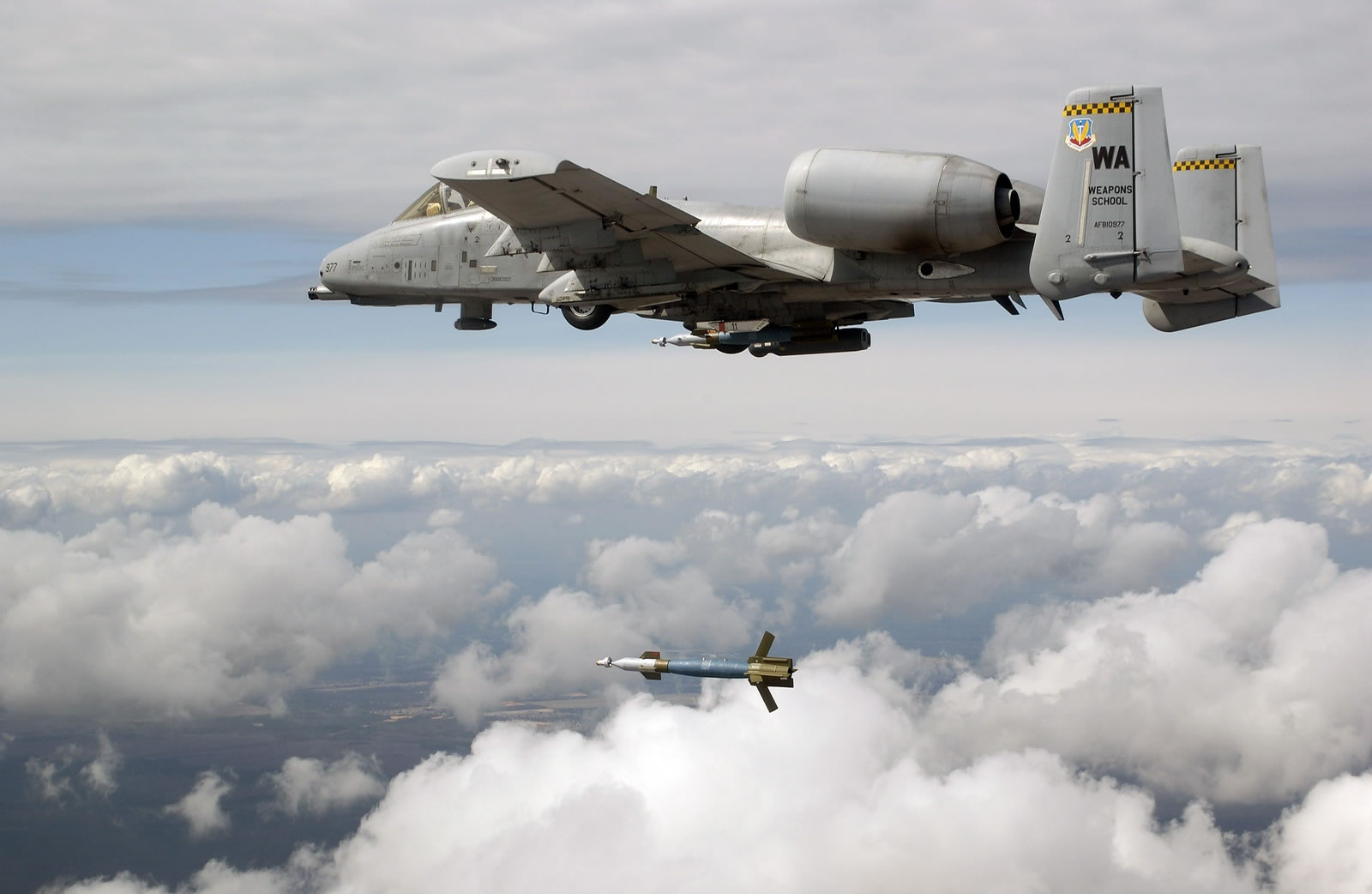 A-10_Thunderbolt_II_18.jpg