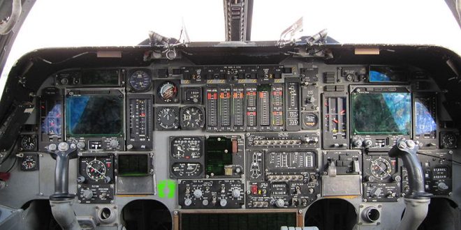 800px-B1_Cockpit-660x330.jpg