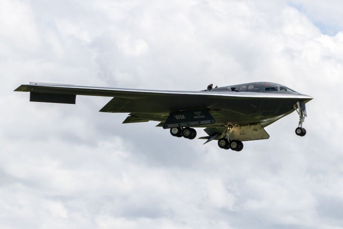 B-2-Spirit-landing-685x458.jpg