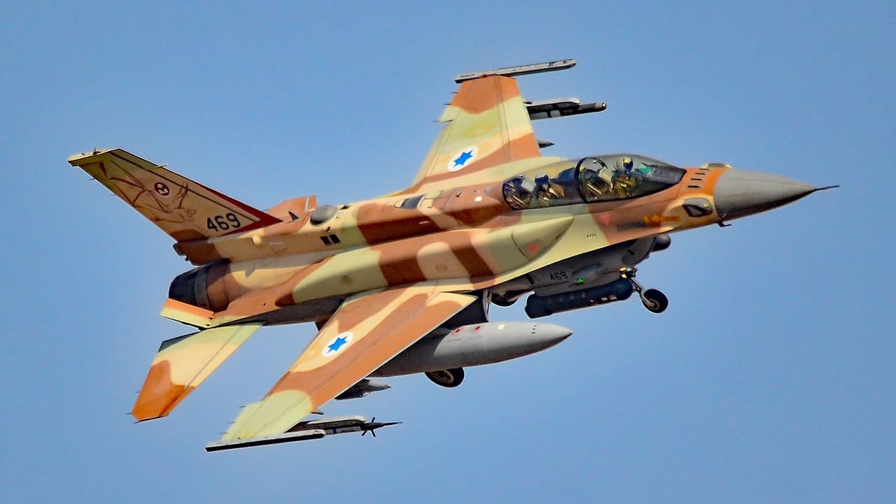 www.aircraftcompare.com