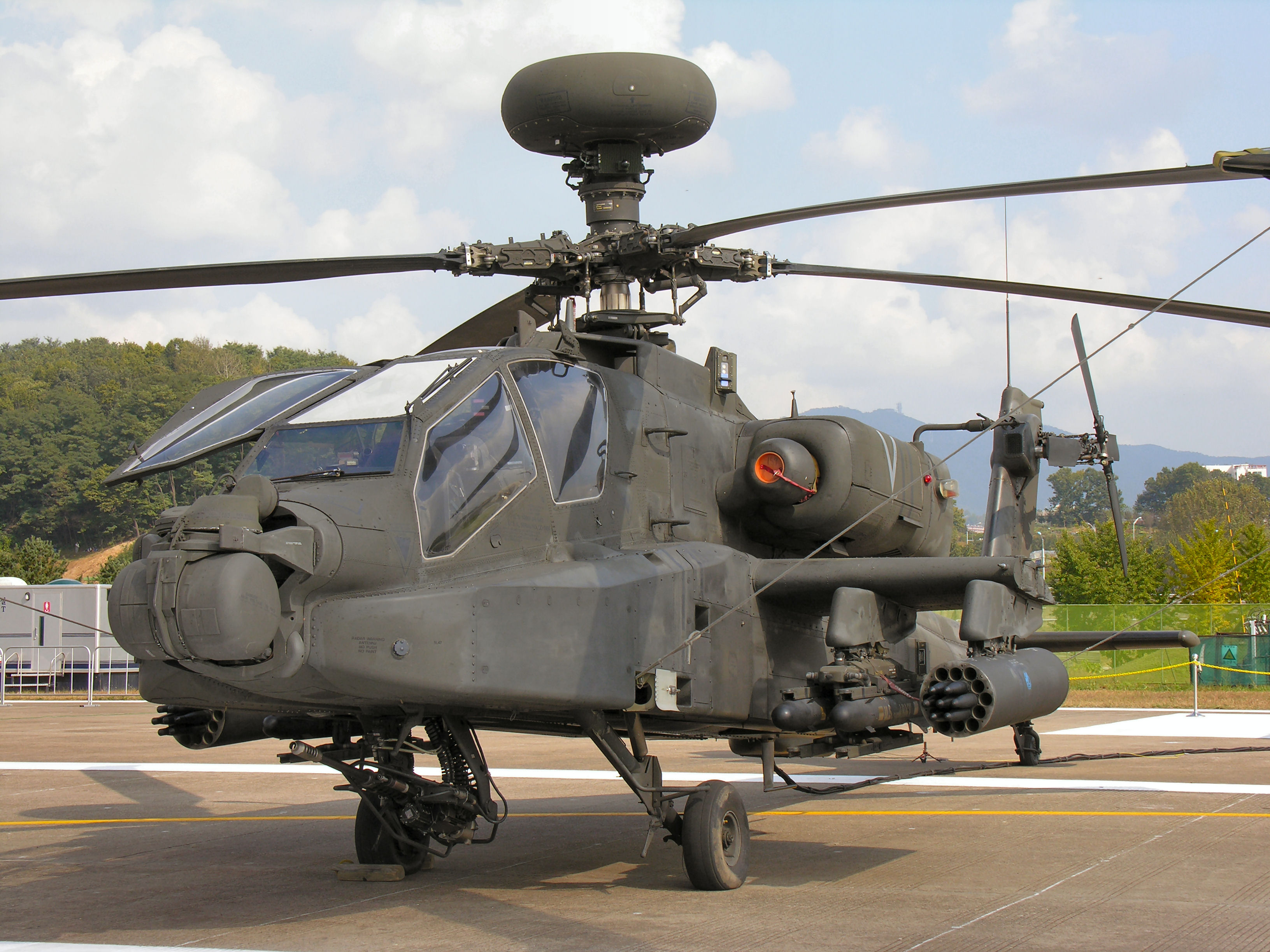 usfk_ah-64d_3_of_6.jpg