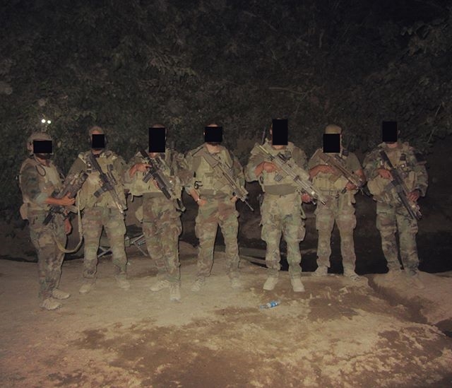 ZE1SAb4.jpg