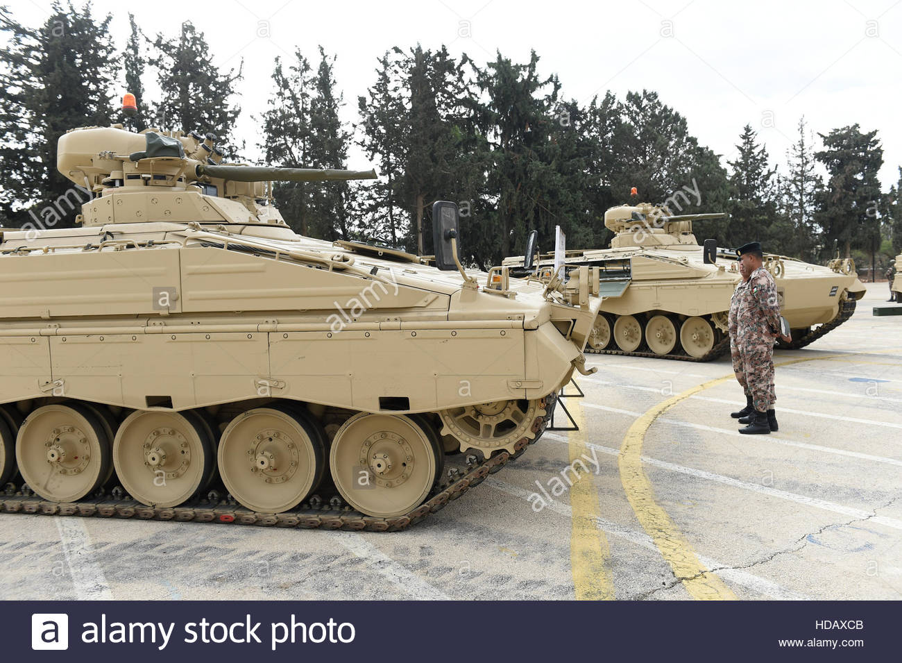 ammam-jordan-11th-dec-2016-tanks-of-the-marder-model-are-being-ceremoniously-HDAXCB.jpg