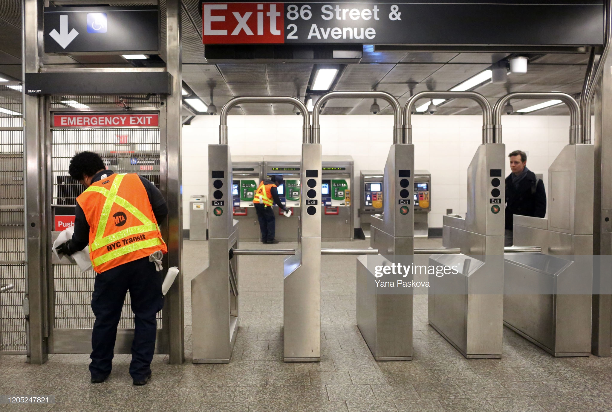 cleaning-staff-disinfect-the-86th-st-q-train-station-on-march-4-2020-picture-id1205247821