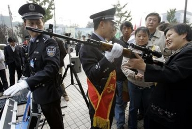 china_police_xhg107.jpg