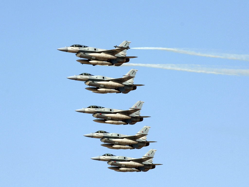 F-16E-F-em-forma%C3%A7%C3%A3o-foto-via-DID.jpg