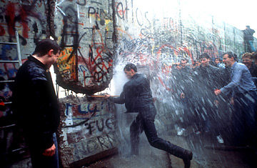 360_berlin_wall_tout.jpg