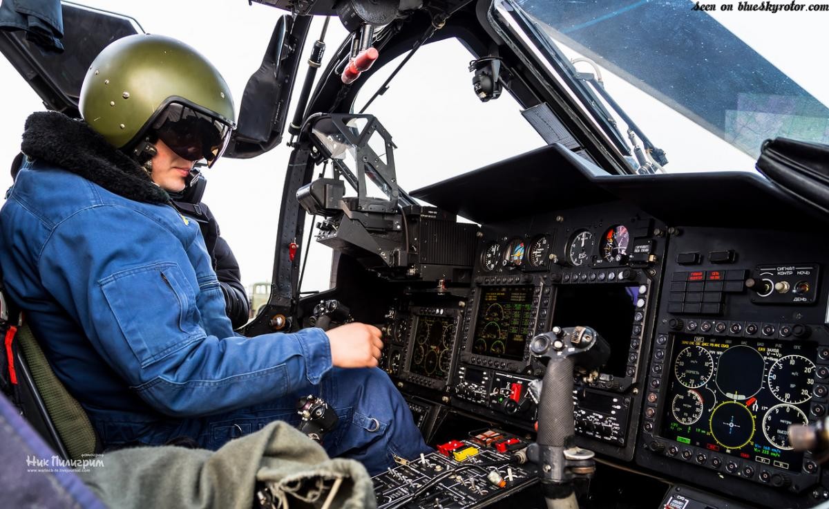 cockpit_front_panel.jpg