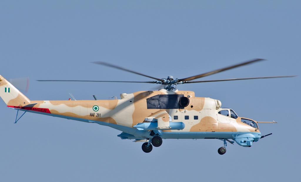 Mi-24_ucr_nigeria~0.jpg