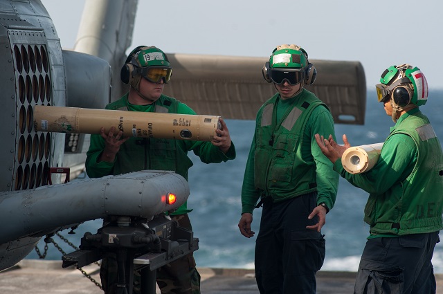 Sonobuoy_US_Navy_Mh60.jpg