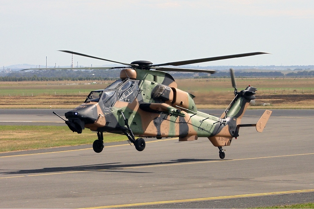 Royal_Australian_Army_Eurocopter_EC-665_Tiger_ARH_Vabre.jpg