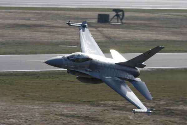 f16.jpg