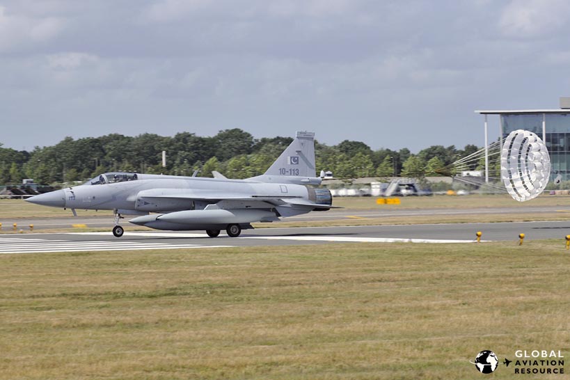 jf-17-fc-1-thunder-fighter-vandenberg-%280%29.jpg