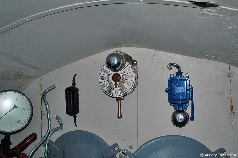 nikolaboat001-18.jpg