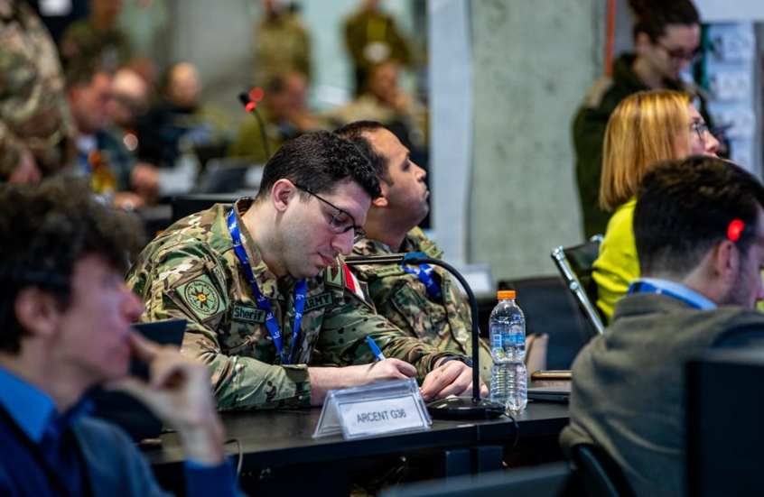 صور ضباط مصريين في إسرائيل لأول مرة