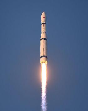 Maiden_Flight_of_Long_March_6_Rocket.jpg