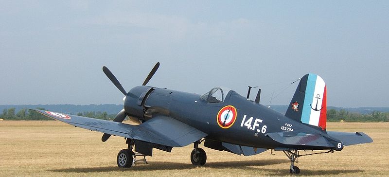 800px-F4U-Corsair.JPG