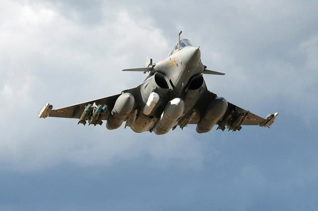 rafale_dassault__DSA_2012_13th_defence_services_asia_exhibition_conference_April_2012_Malaysia_news.jpg