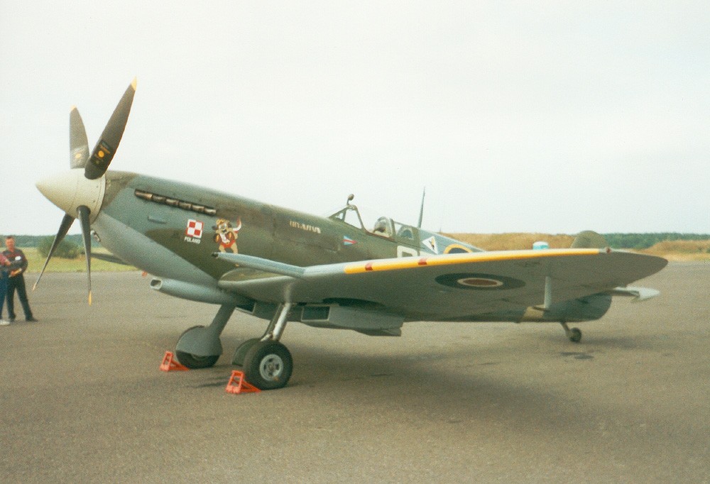 Supermarine_Spitfire.jpg