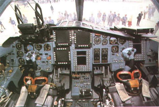 su34_panel_01.jpg