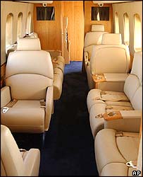 _40770937_sikorsky_inside_ap203.jpg