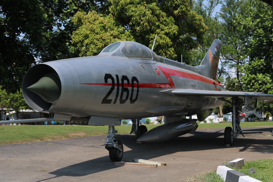 img_0297-tni-au-mig-21f-13-900.jpg