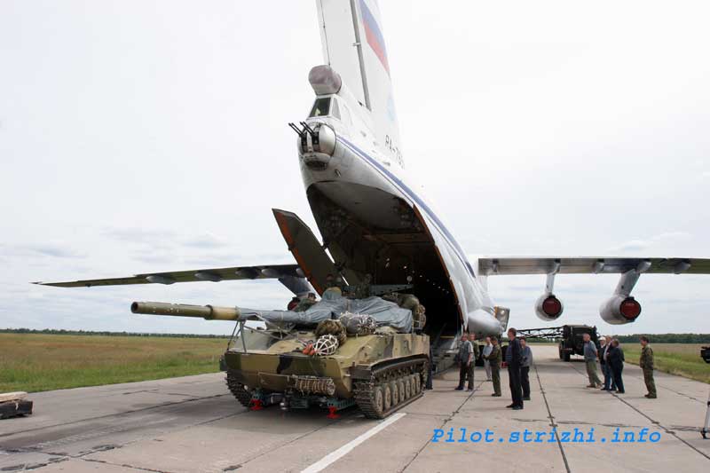 2S25_Sprut-SD_soute_Il-76_Pilot_strizhi_info_.jpg