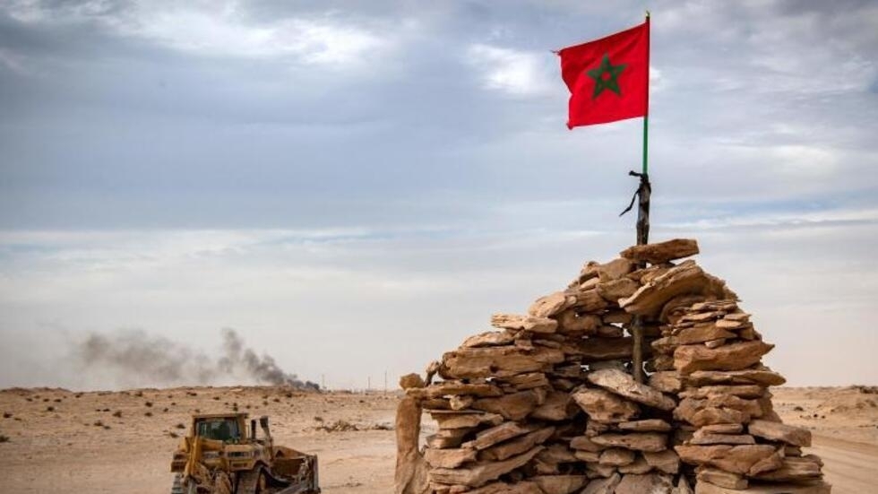 العلم المغربي في الصحراء.
