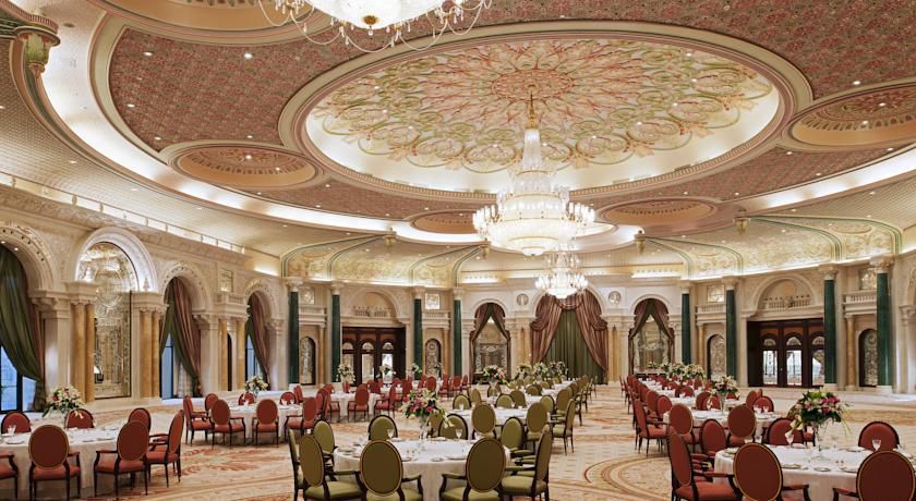 Meeting-Ritz-Carlton-Riyadh.jpg