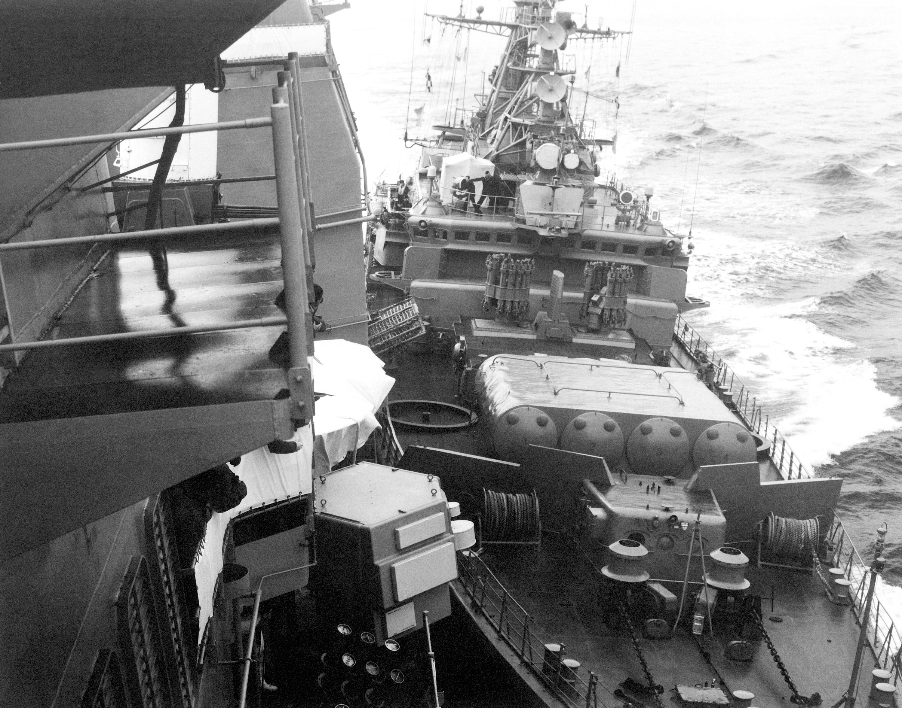 USS_Yorktown_collision.jpg