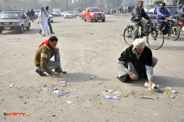 tahrir5_L_20111220135256.jpg