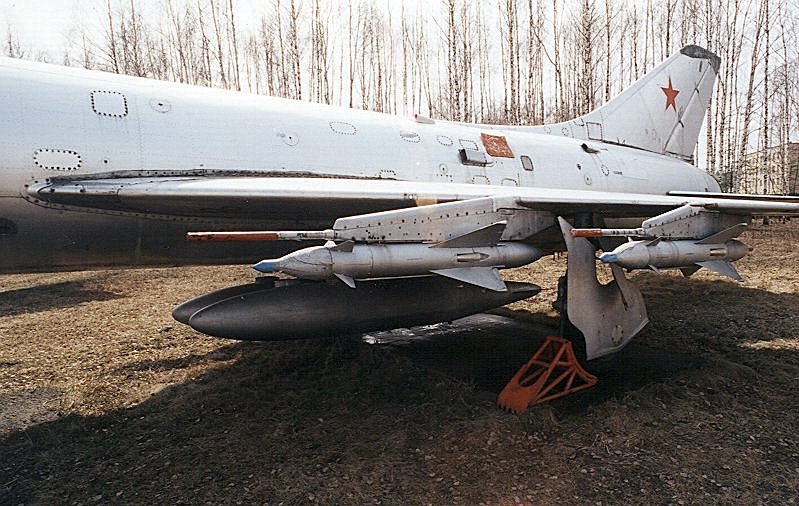 ru_monino_aircraft_su9_03.jpg