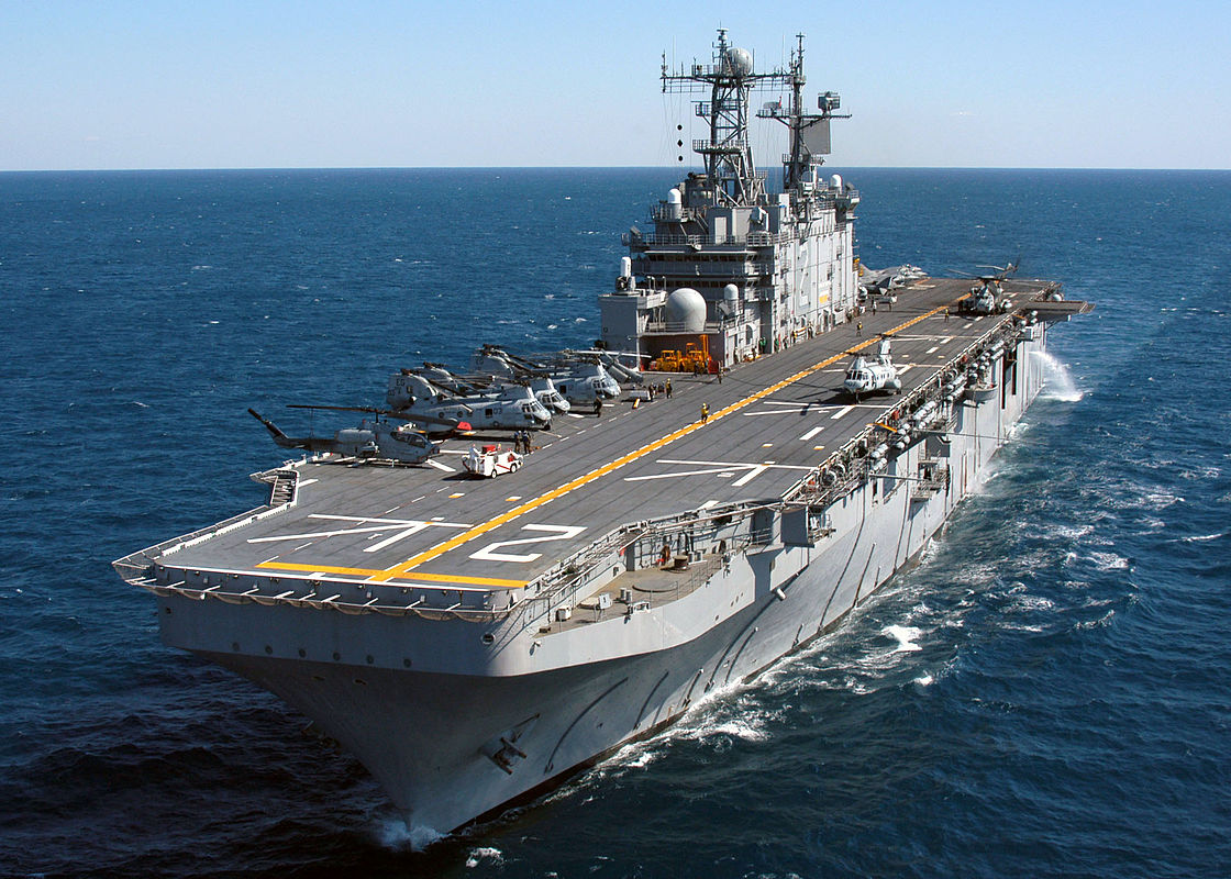 1120px-USS_Saipan_LHA-2_amphibious_assault_ship.jpg