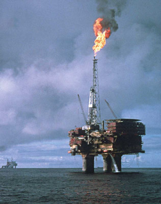 north-oil_rig.jpg