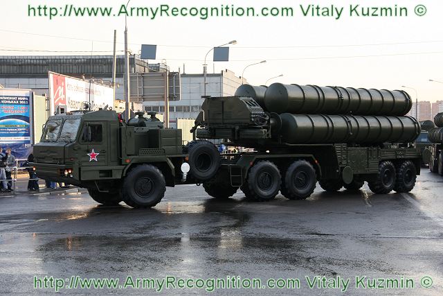 S-400_Triumph_triumf_5P85TE2_SA-21_Growler_surface_to_air_SAM_long_range_missile_defense_system_Russia_Russian_amy_019.jpg