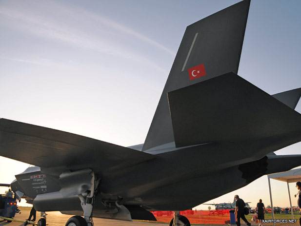 100112_Turkish-Air-Force_F-35A.jpg