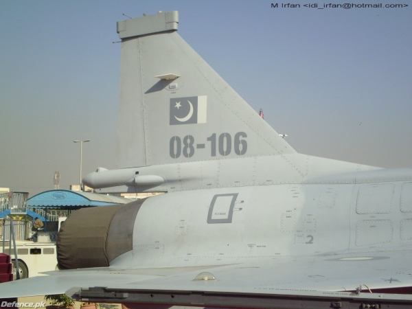 JF-17_18.jpg