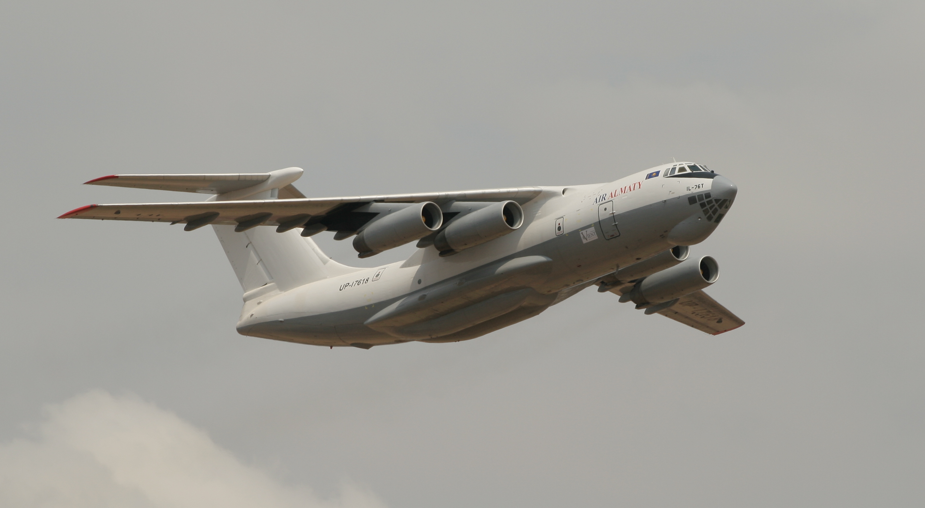 Air_Almaty_-_IL-76T-001.jpg