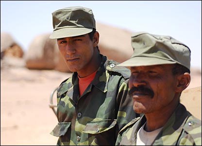 _42870499_soldiers416.jpg