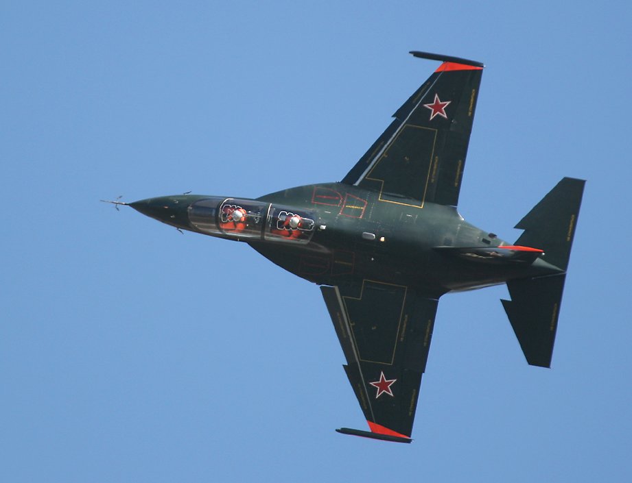 Yak130TopView.jpg