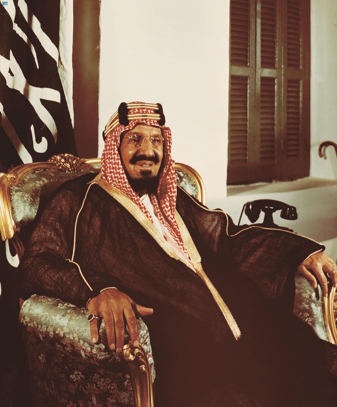 Official_Portrait_of_King_Abdulaziz.jpg