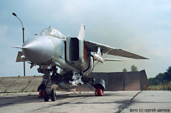 ts_mig-23mld_894iap_9-00_2.jpg