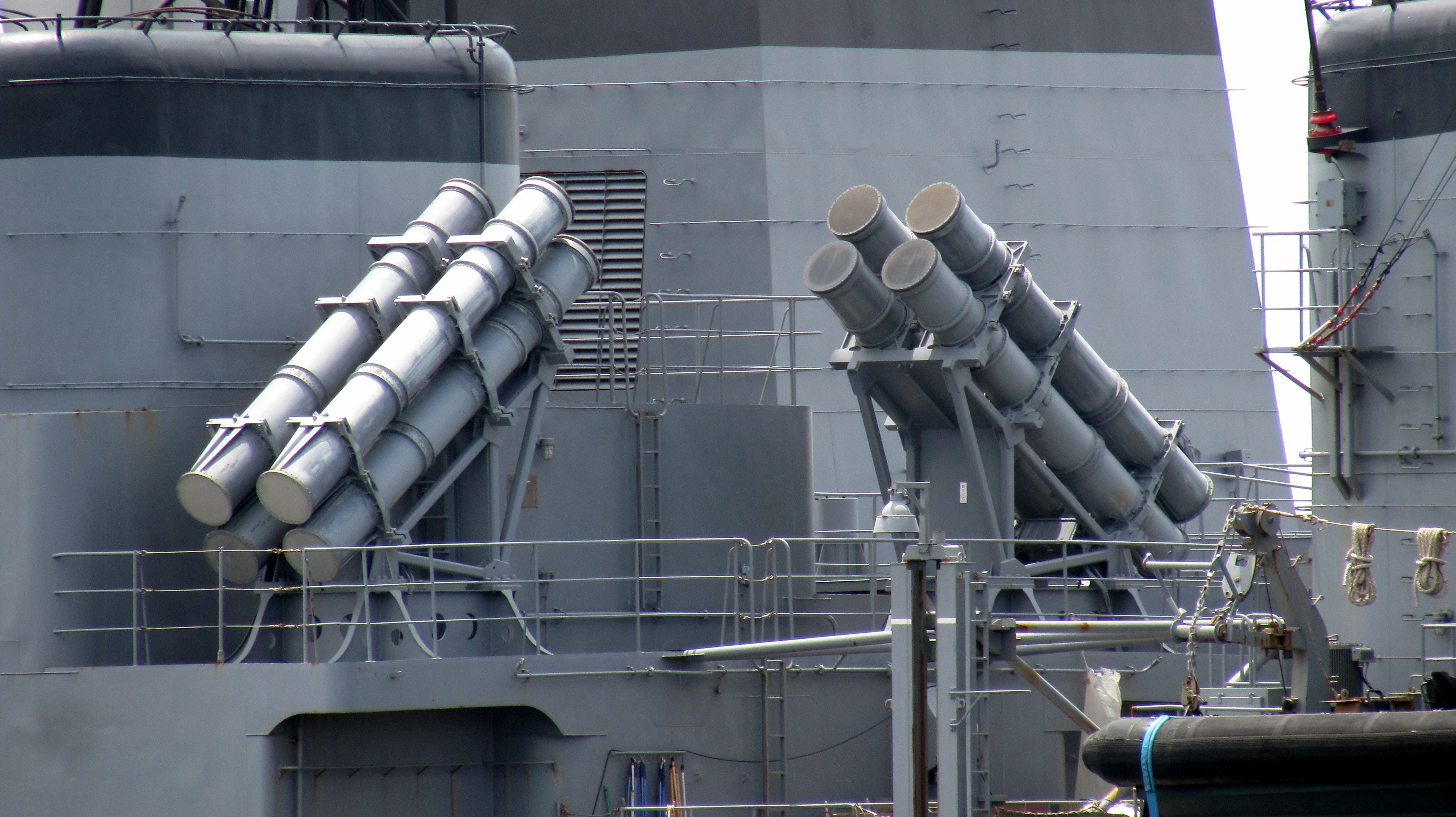 JS_Yugiri_Mk_141_Harpoon_Launchers.jpg