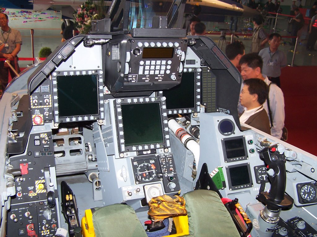 F-CK-1_cockpit.jpg