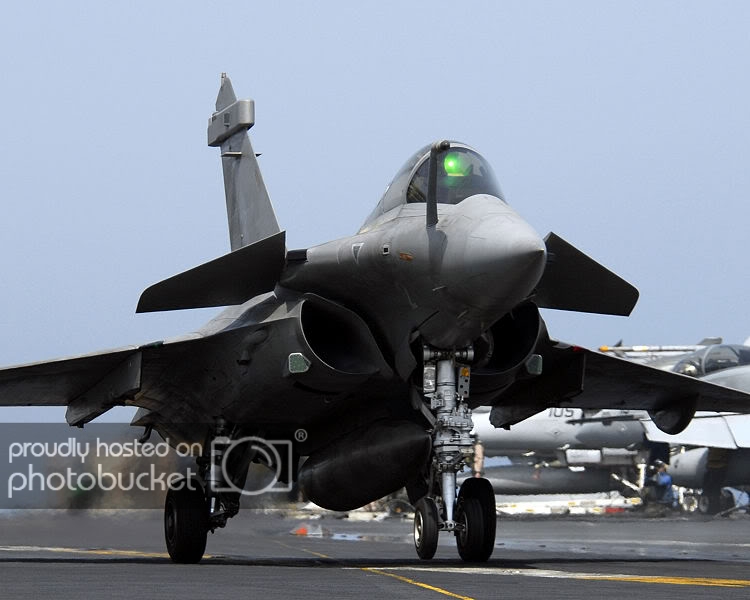 750px-Rafale_070412-N-8157C-542.jpg