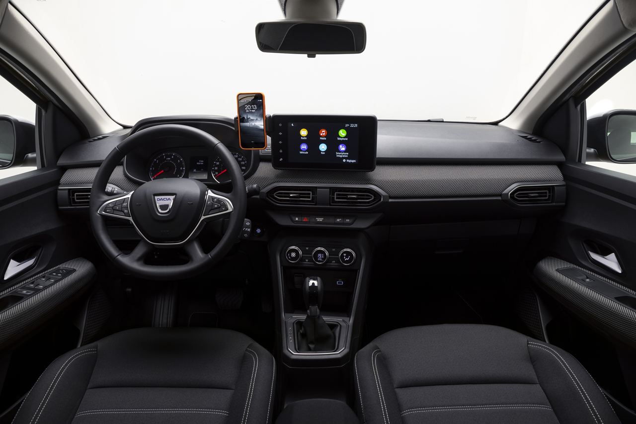 AjiAuto-Dacia-logane-2021-Image-interieur.jpg