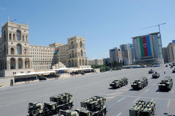 baku-azerbaijan-military-parade.jpg